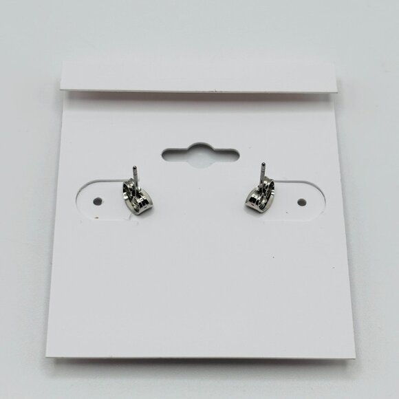 Lori’s Gifts Silver Cross Stud Earrings Sensitive Ears Hypoallergenic NWT Christ - Picture 3 of 3